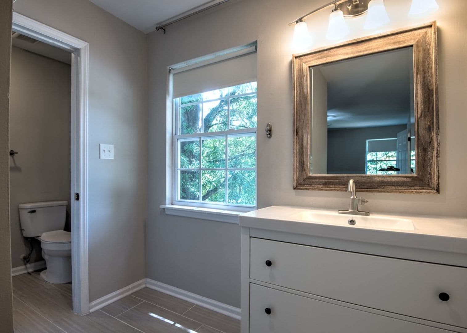 Charlotte House: 11205 Vintage Ln
