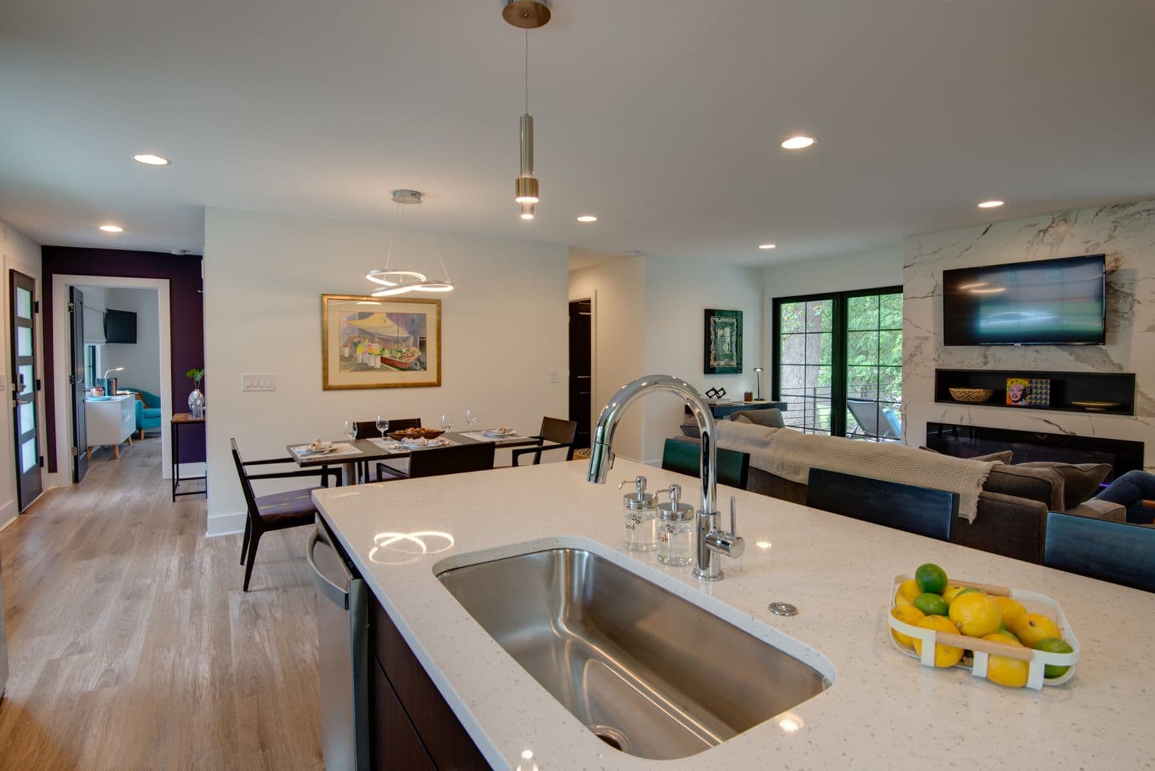 Charlotte House: 3945 Rockfern Rd