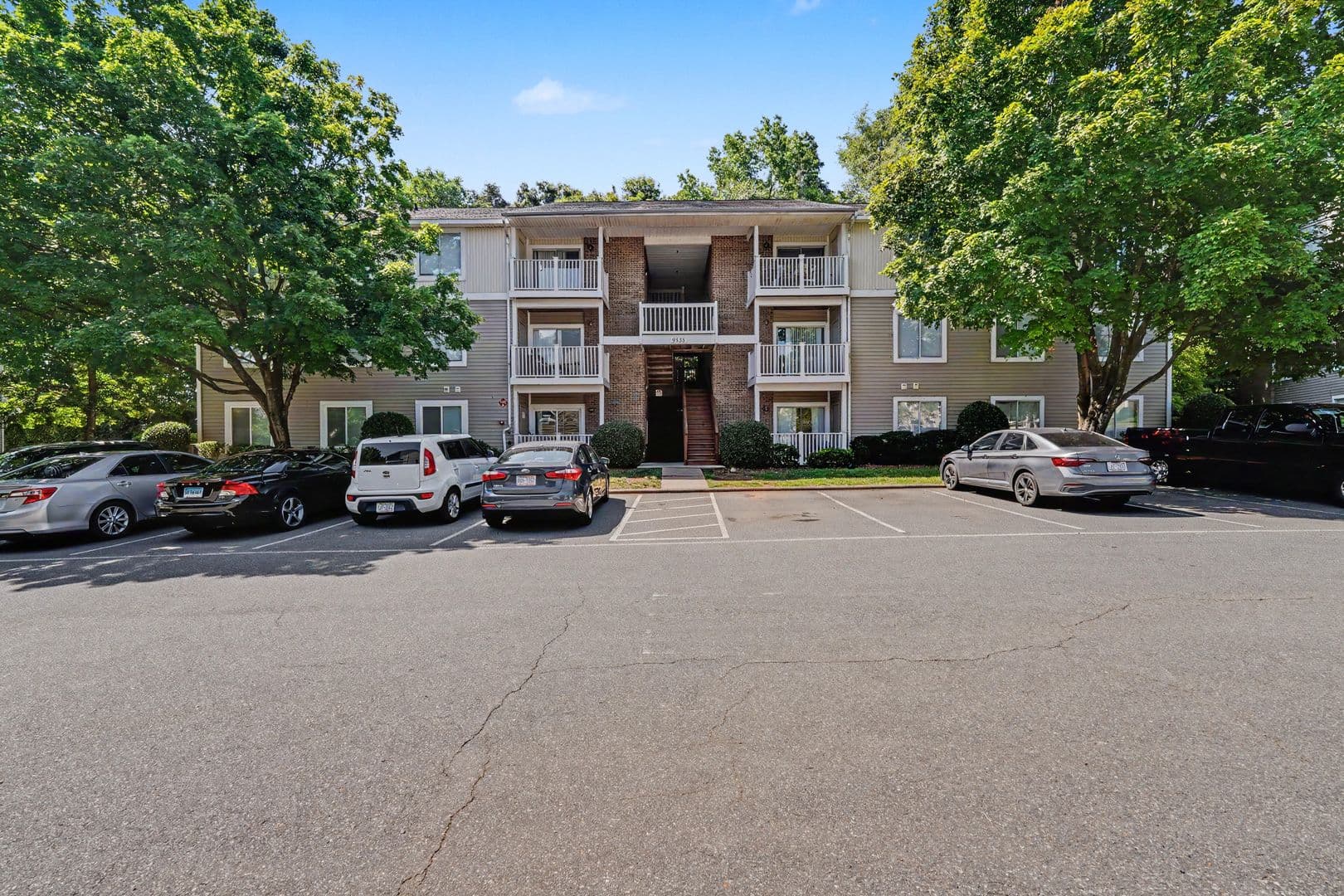 Charlotte Condo: 9535 University Terrace Dr APT B,