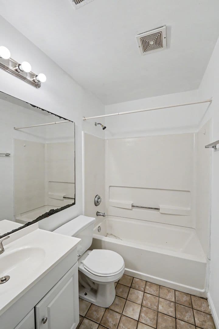 Charlotte Condo: 9535 University Terrace Dr APT B,