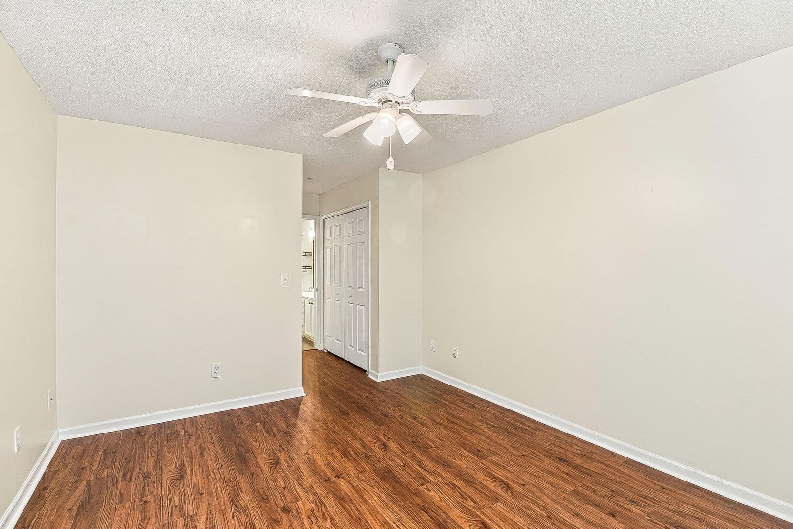 Charlotte Townhome: 15021 Deshler Ct.