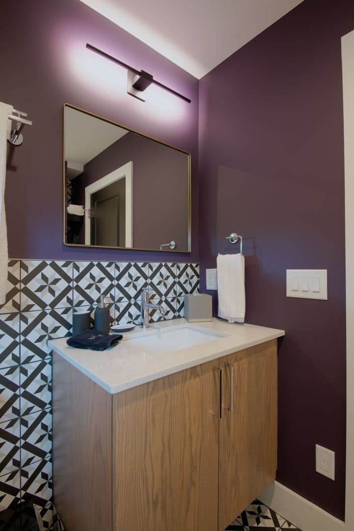Charlotte House: 3945 Rockfern Rd