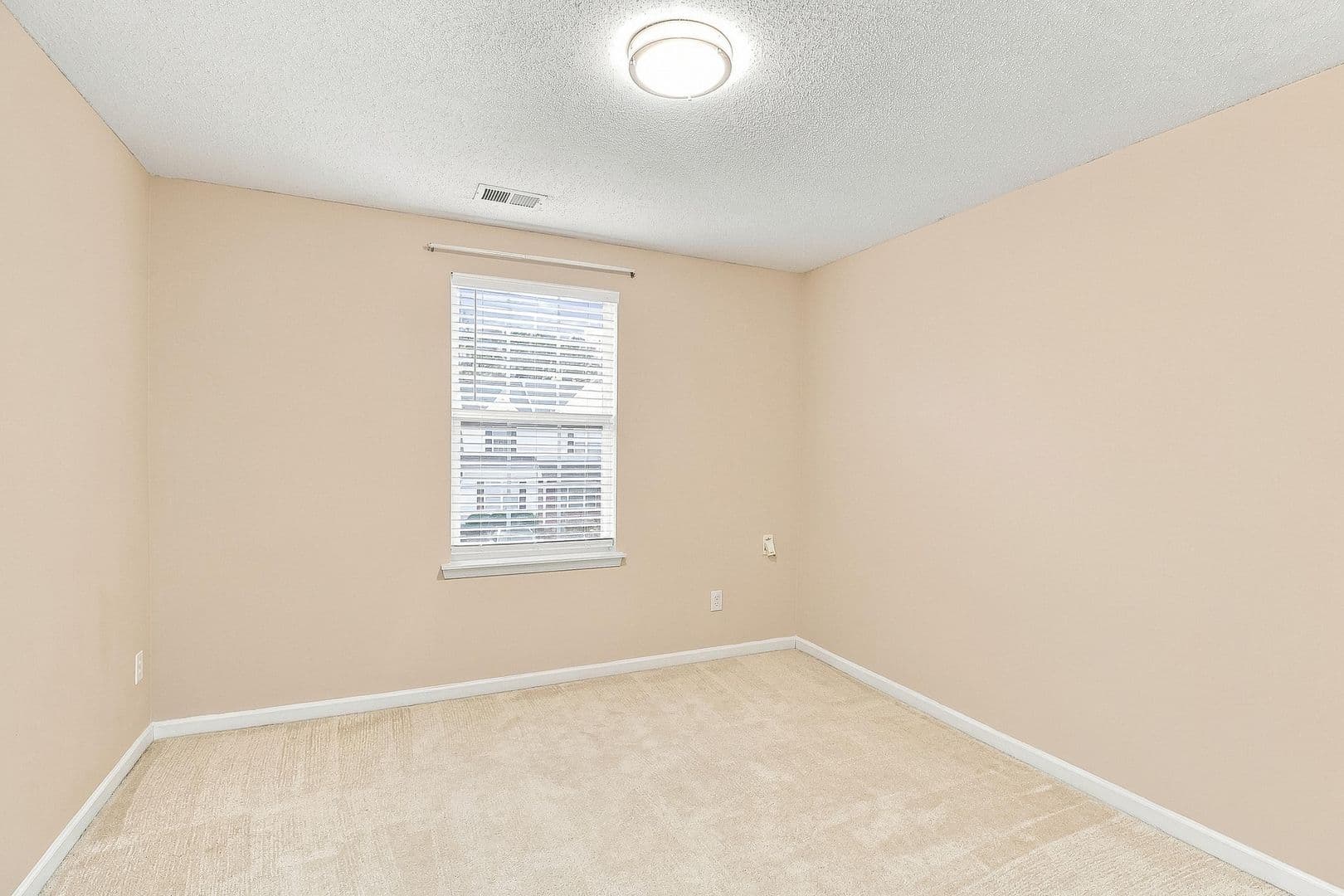 Charlotte Townhome: 15021 Deshler Ct.