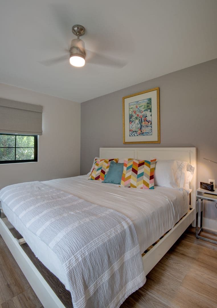 Charlotte House: 3945 Rockfern Rd