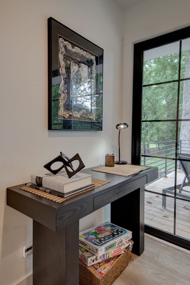 Charlotte House: 3945 Rockfern Rd