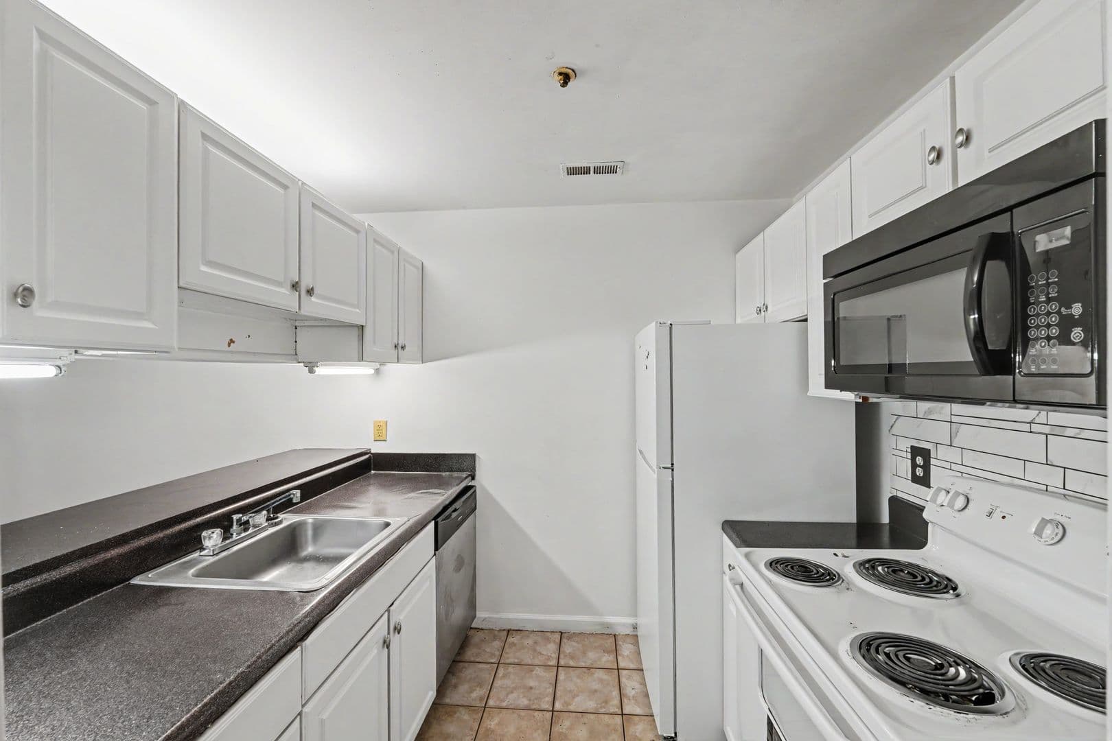 Charlotte Condo: 9535 University Terrace Dr APT B,
