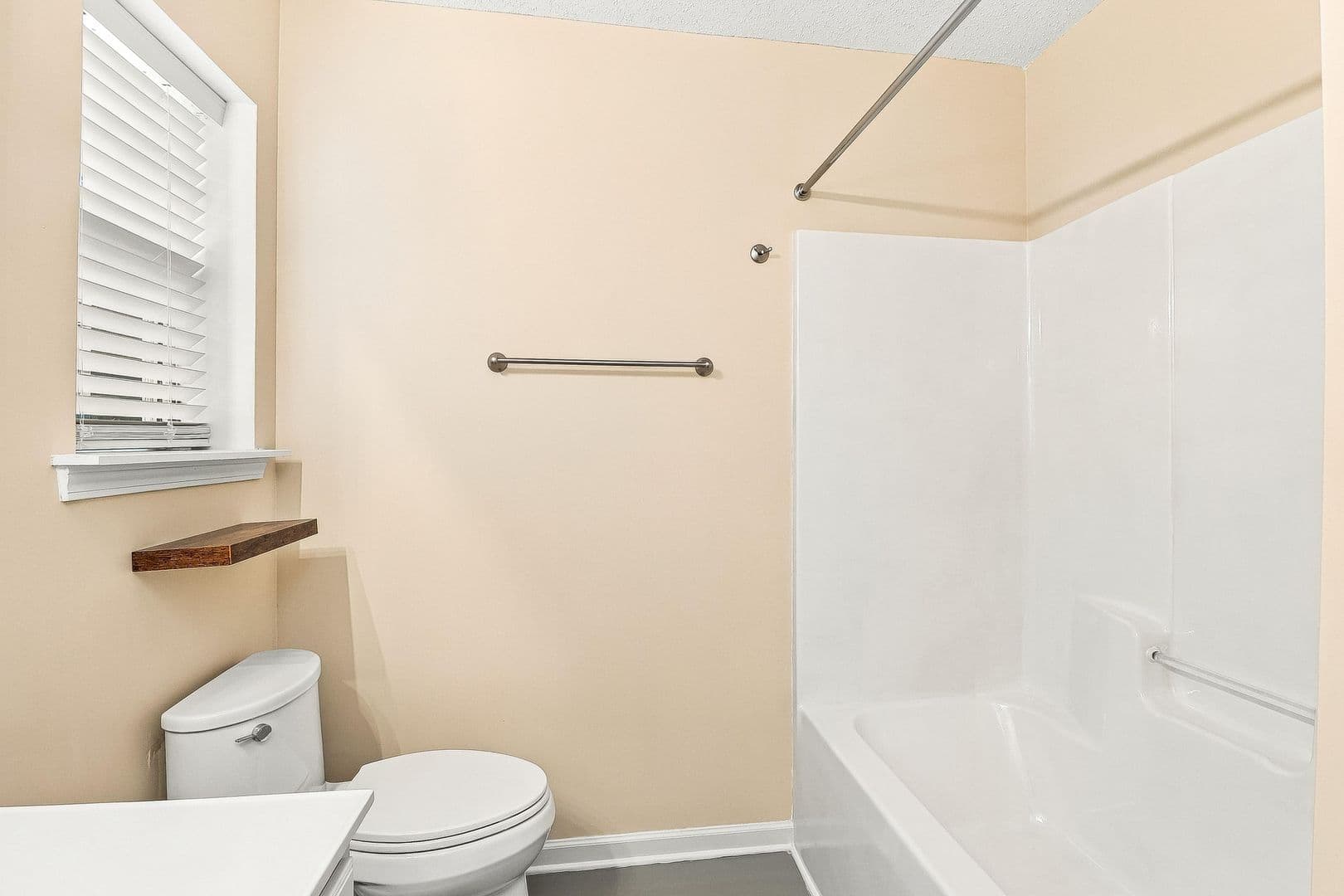 Charlotte Townhome: 15021 Deshler Ct.