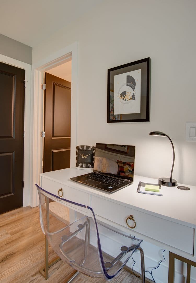 Charlotte House: 3945 Rockfern Rd