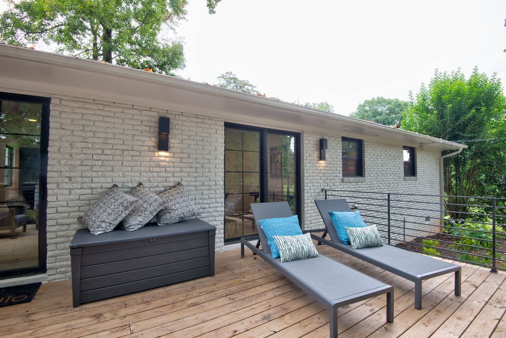 Charlotte House: 3945 Rockfern Rd
