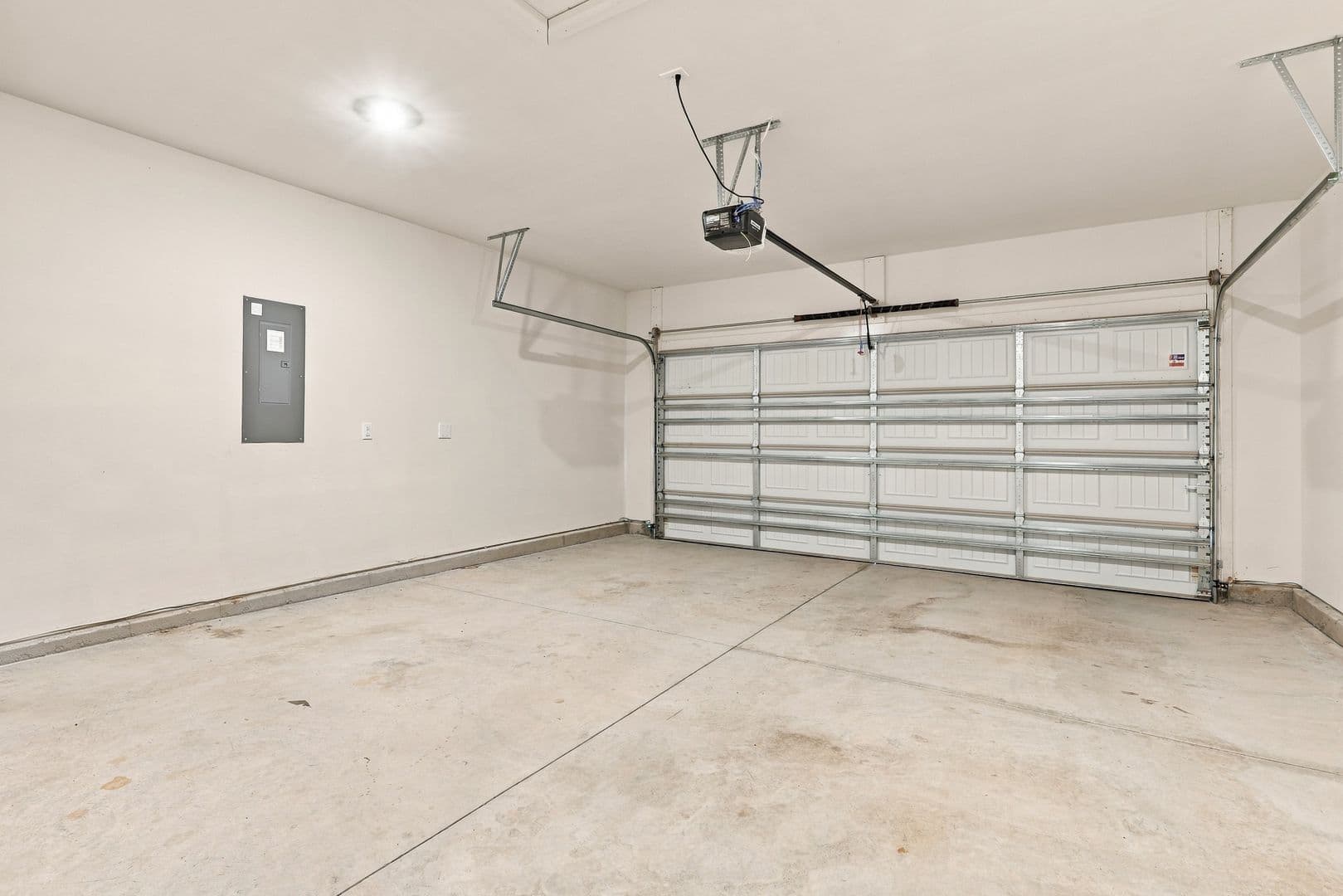 Charlotte House: 1003 Alicante Ave,