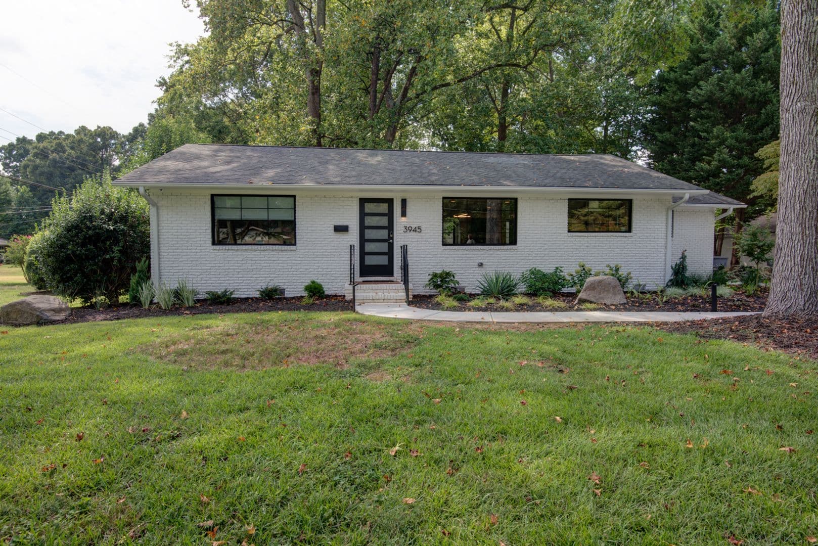 Charlotte House: 3945 Rockfern Rd