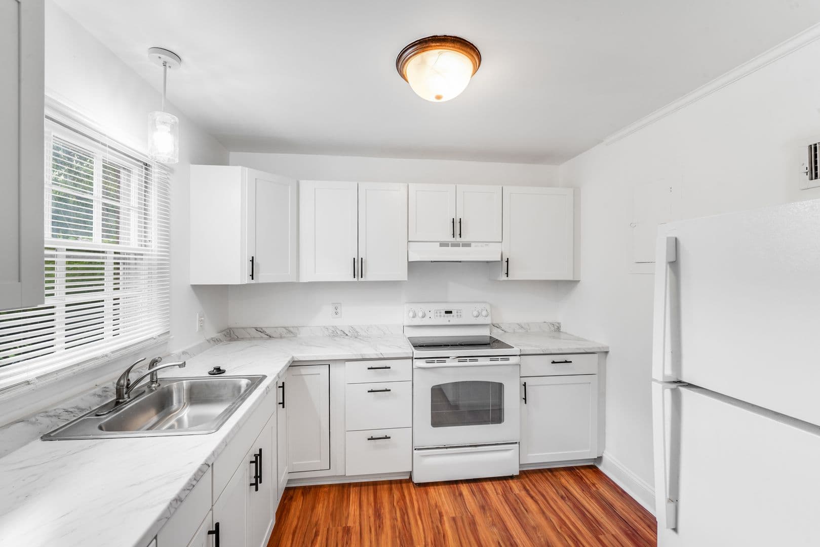 Gastonia Condo: 405-B W. Harvie Ave.
