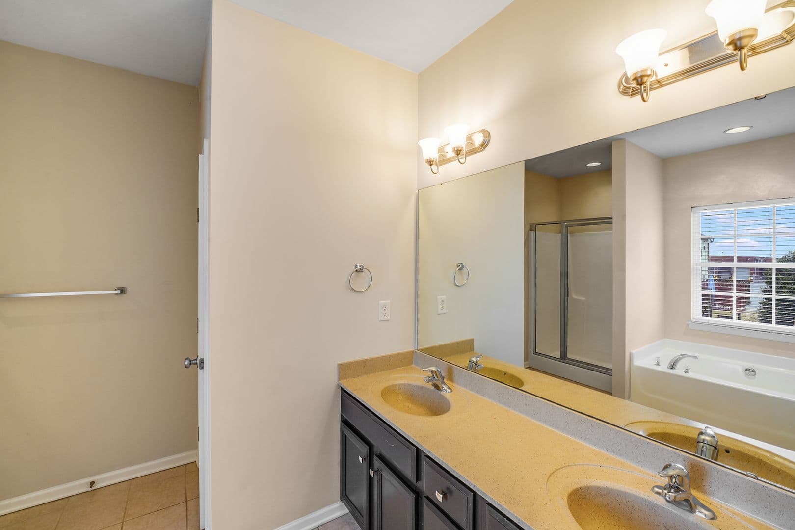 Charlotte Townhome: 7707 Jackson Pond Dr.