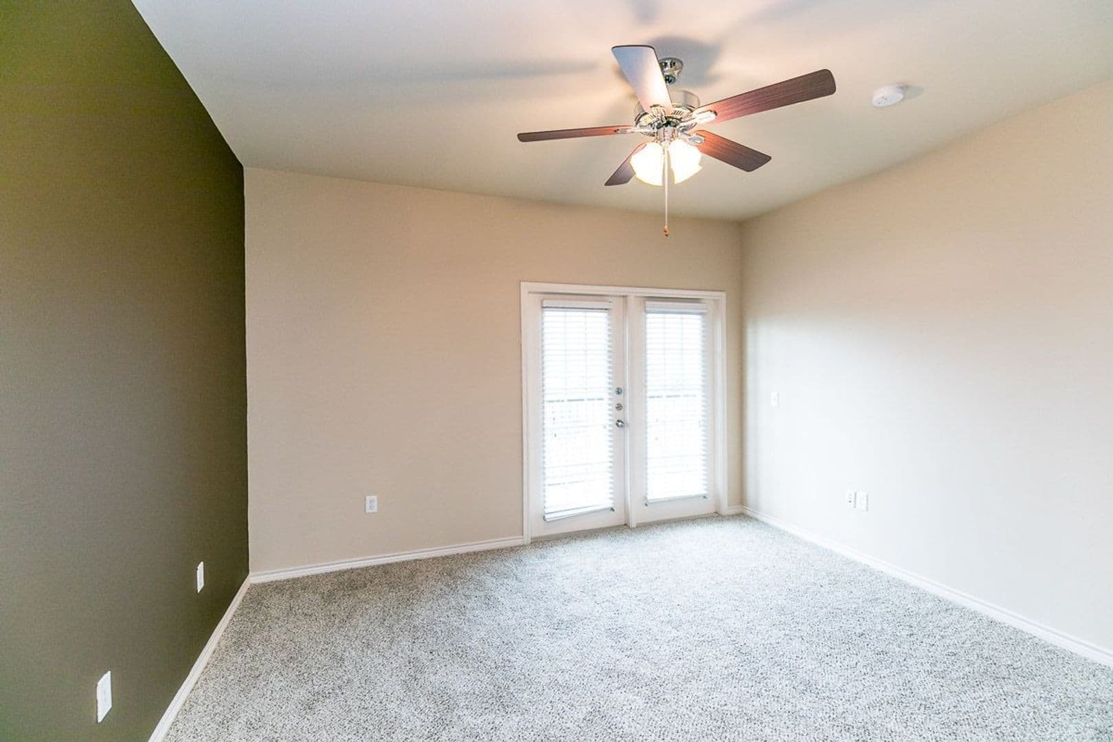 Farmers Branch Apartment: 1580 Mira Lago Boulevard