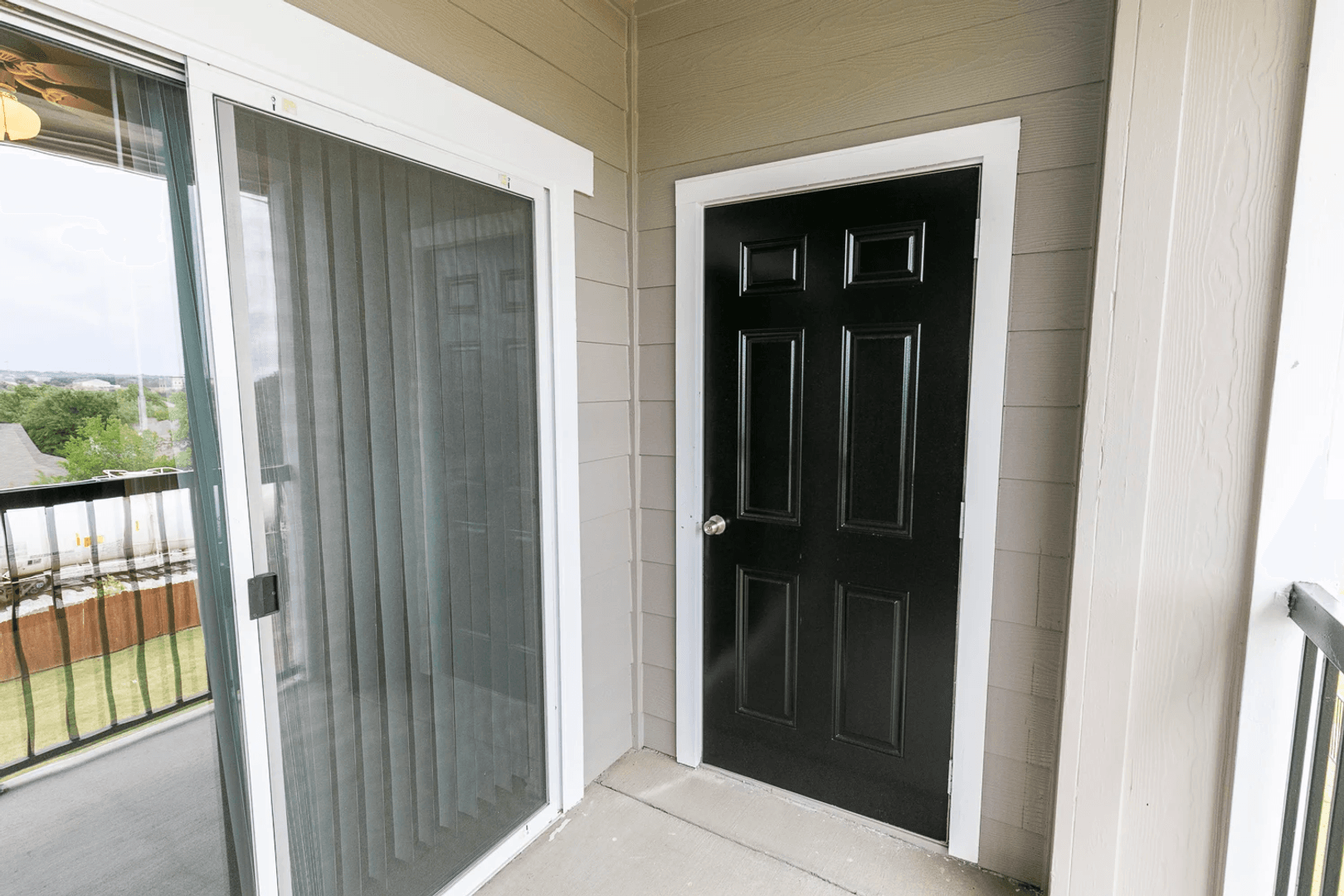Fort Worth Apartment: 6850 Granbury Road