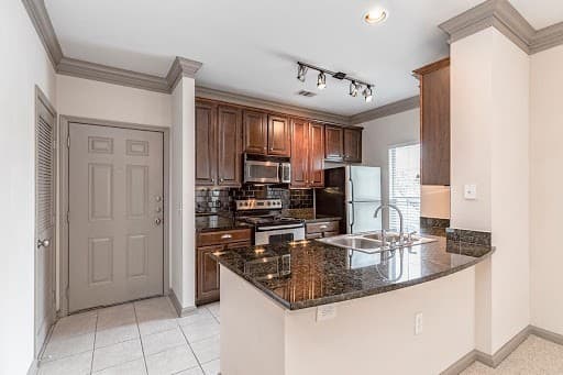 Allen Apartment: 505 Exchange Parkway, OFC