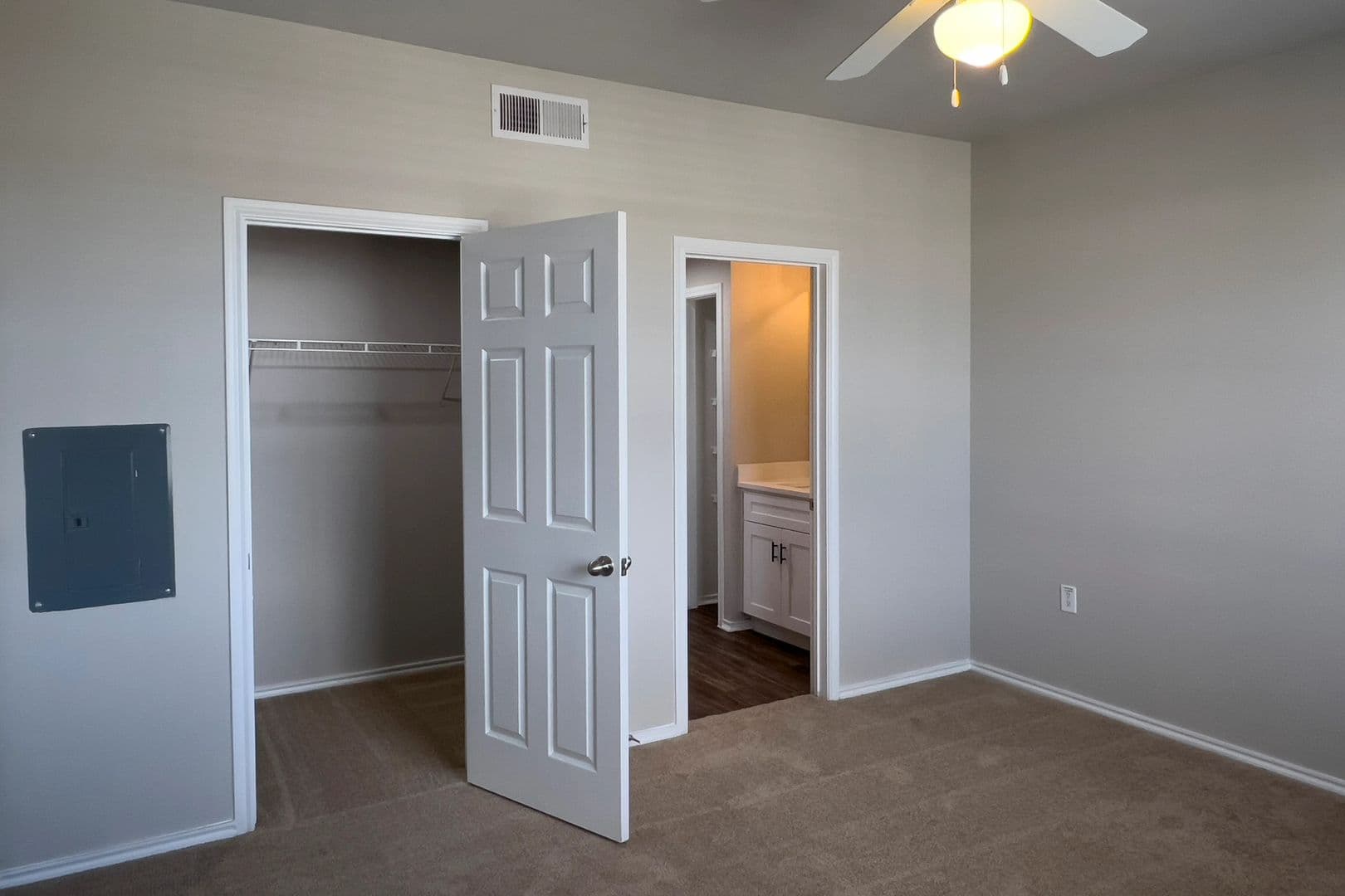 Fort Worth Apartment: 6850 Granbury Road