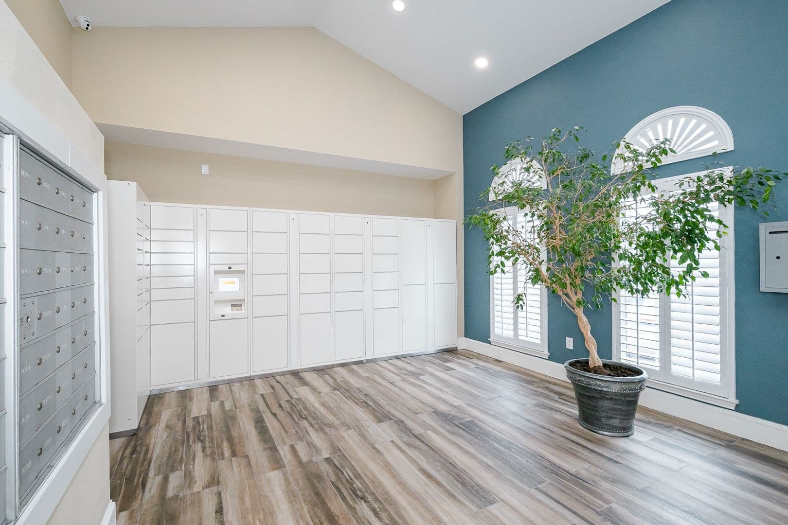 Euless Apartment: 2250 Fuller-Wiser Road
