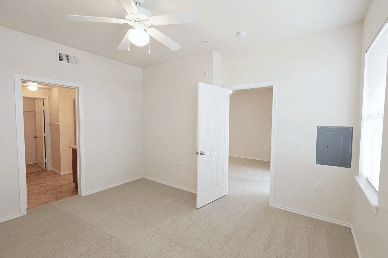 Fort Worth Apartment: 6850 Granbury Road
