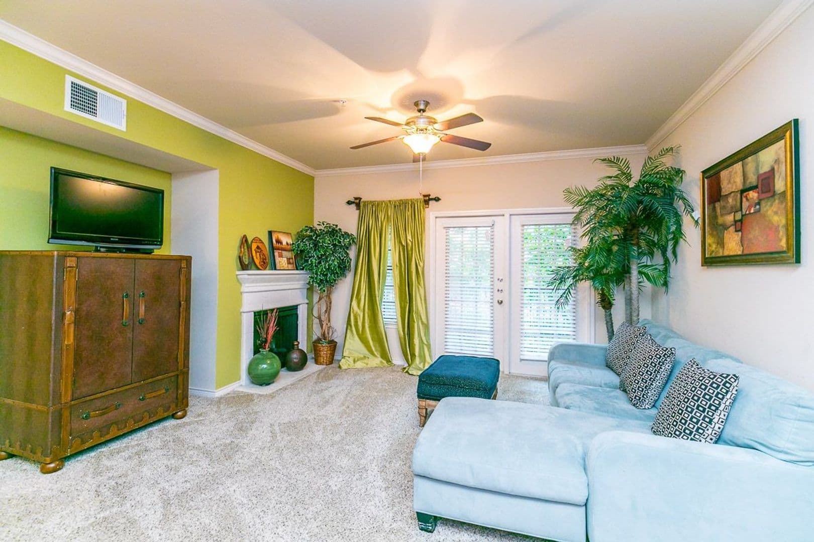 Farmers Branch Apartment: 1580 Mira Lago Boulevard
