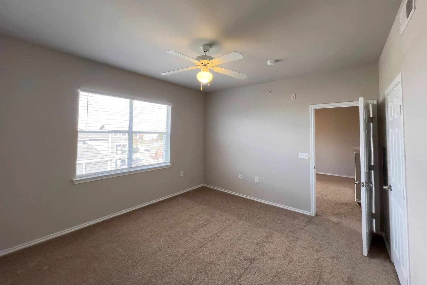Fort Worth Apartment: 6850 Granbury Road