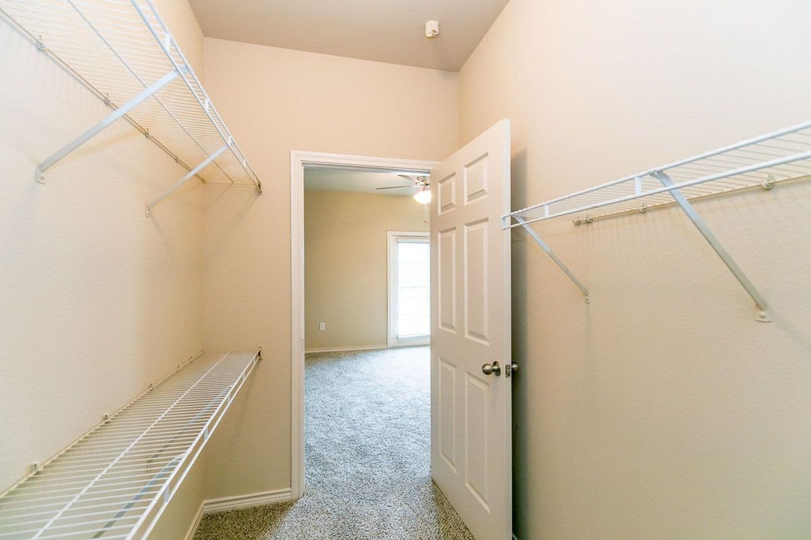 Farmers Branch Apartment: 1580 Mira Lago Boulevard