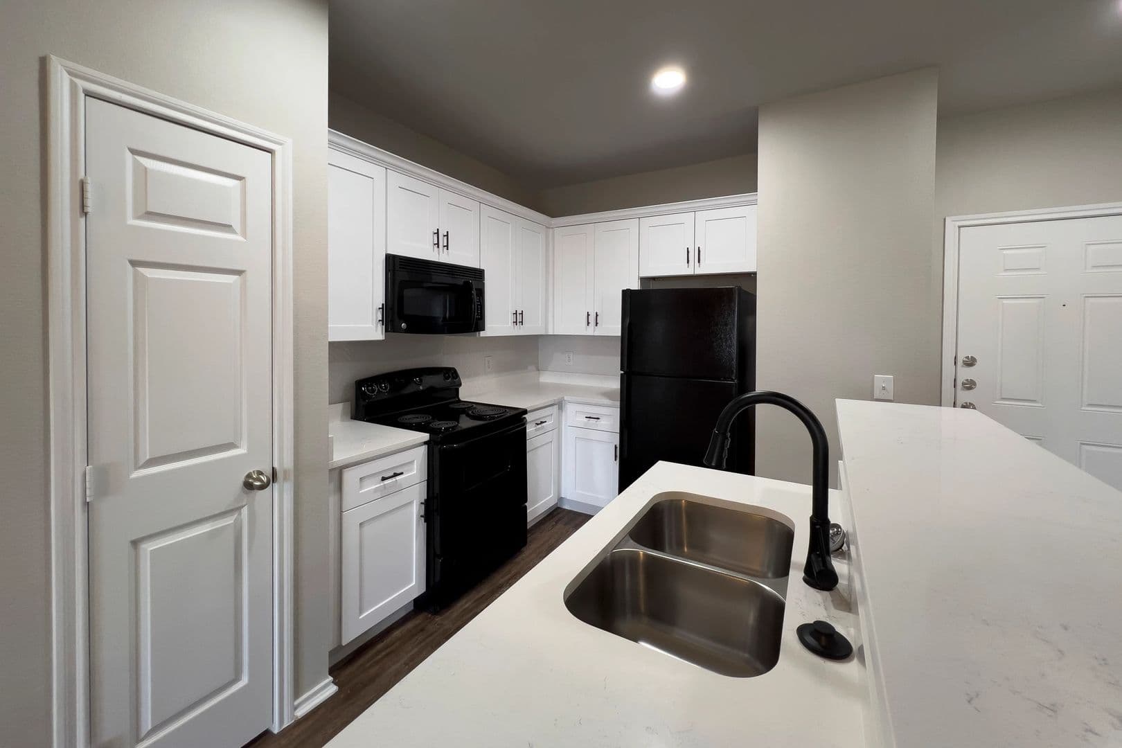 Fort Worth Apartment: 6850 Granbury Road