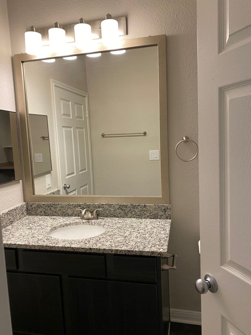 San Antonio Apartment: 5600 Babcock Road