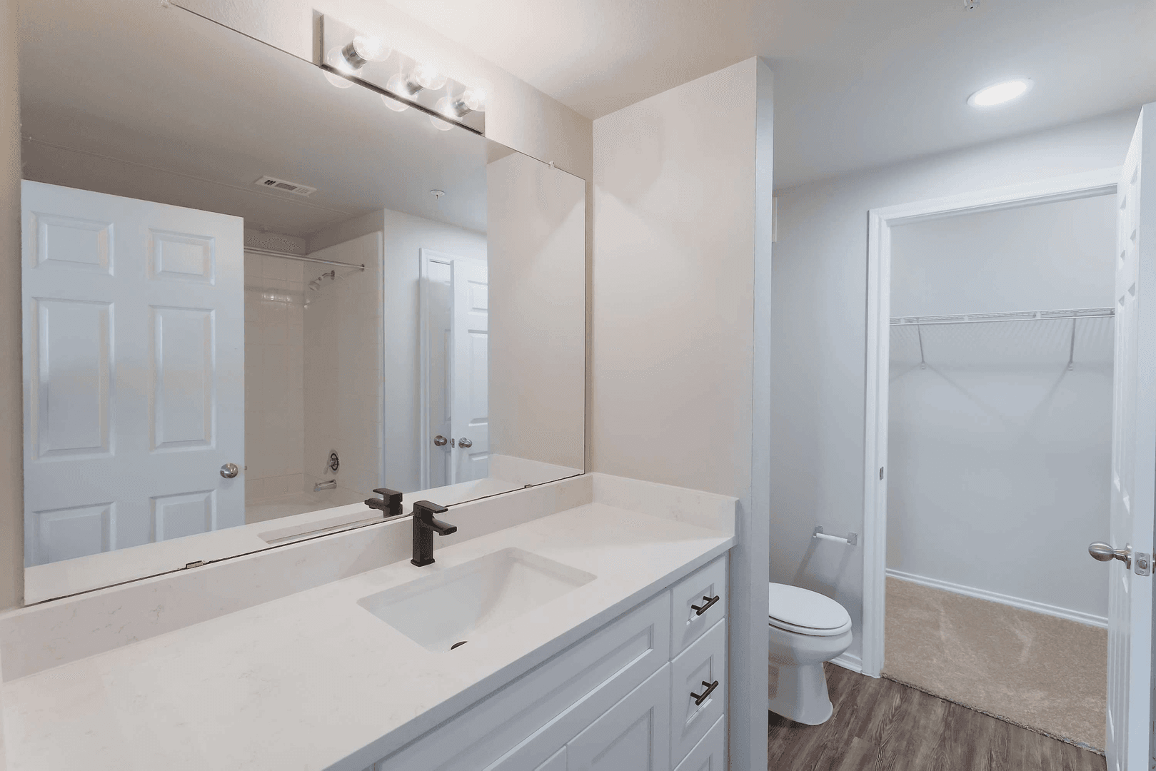 Fort Worth Apartment: 6850 Granbury Road
