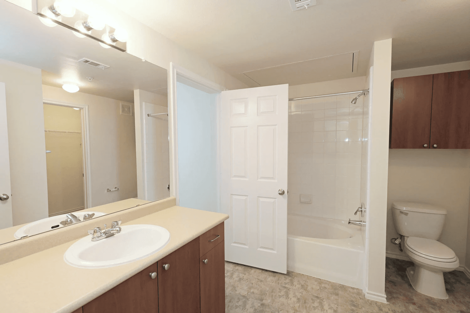 Fort Worth Apartment: 6850 Granbury Road