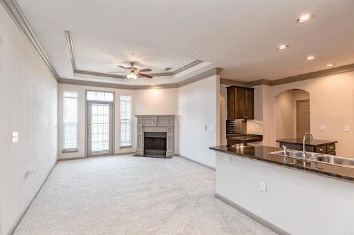 Allen Apartment: 505 Exchange Parkway, OFC