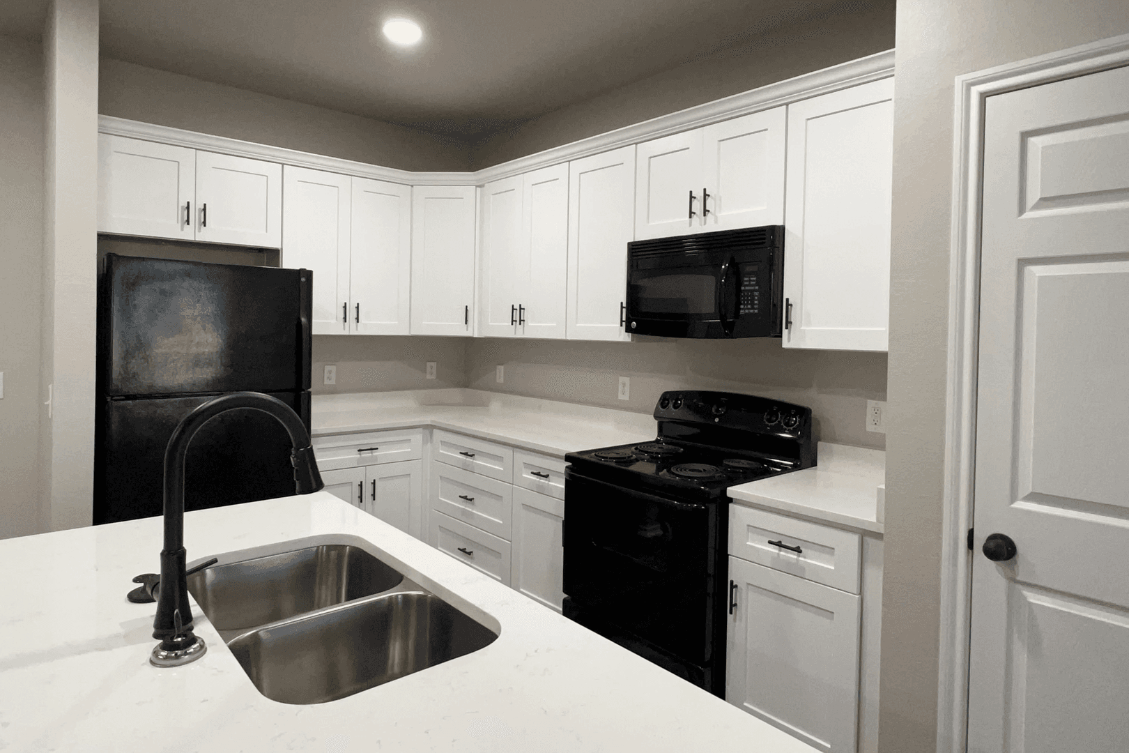 Fort Worth Apartment: 6850 Granbury Road