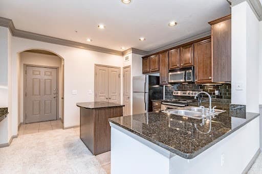 Allen Apartment: 505 Exchange Parkway, OFC