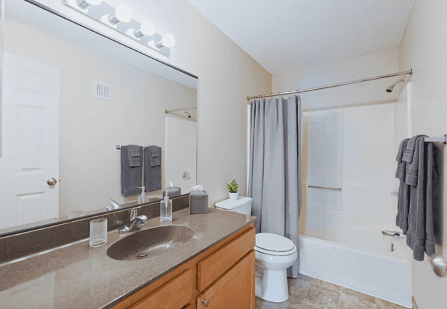 Eden Prairie Apartment: 11445 Anderson Lakes Parkway