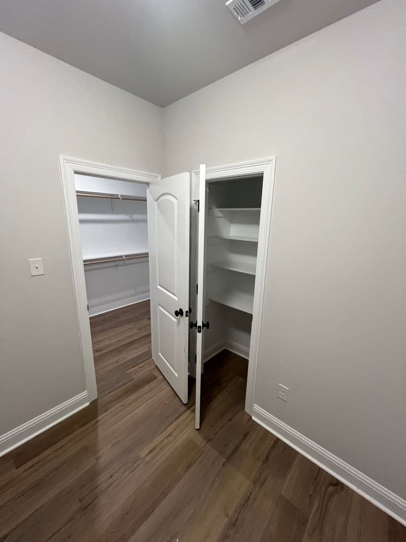 Bossier City House: 17 Venecia Ct