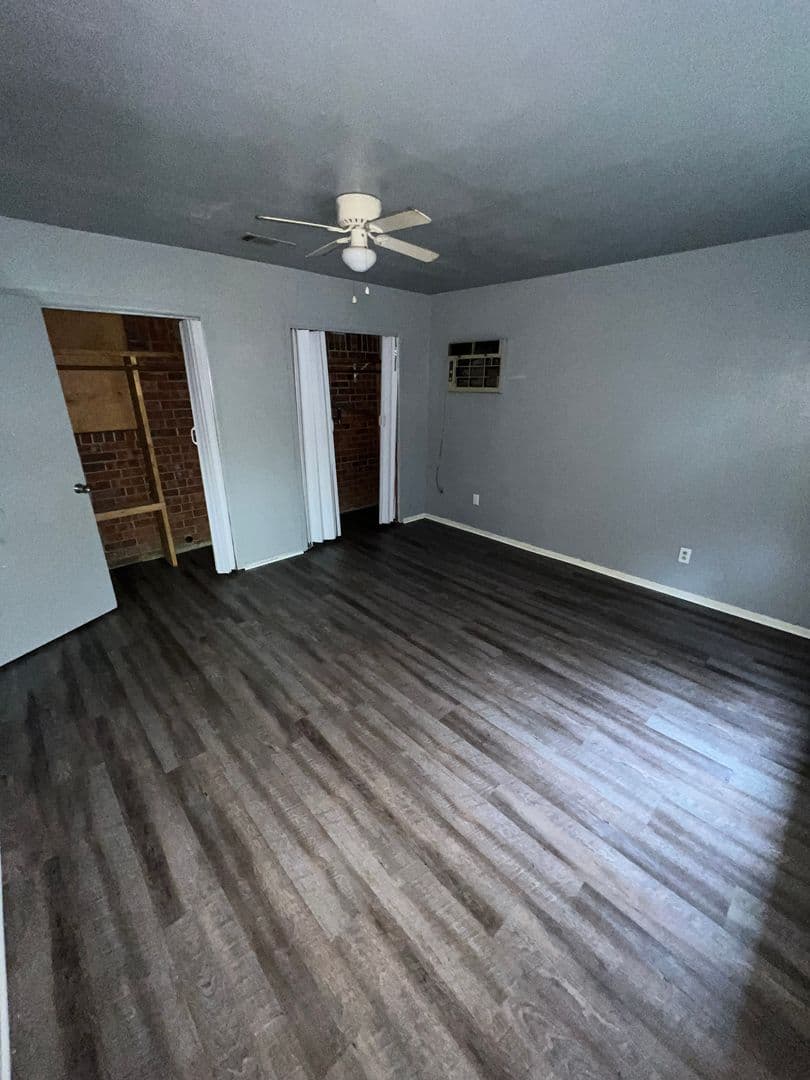 Bossier City House: 1408 Palmar St