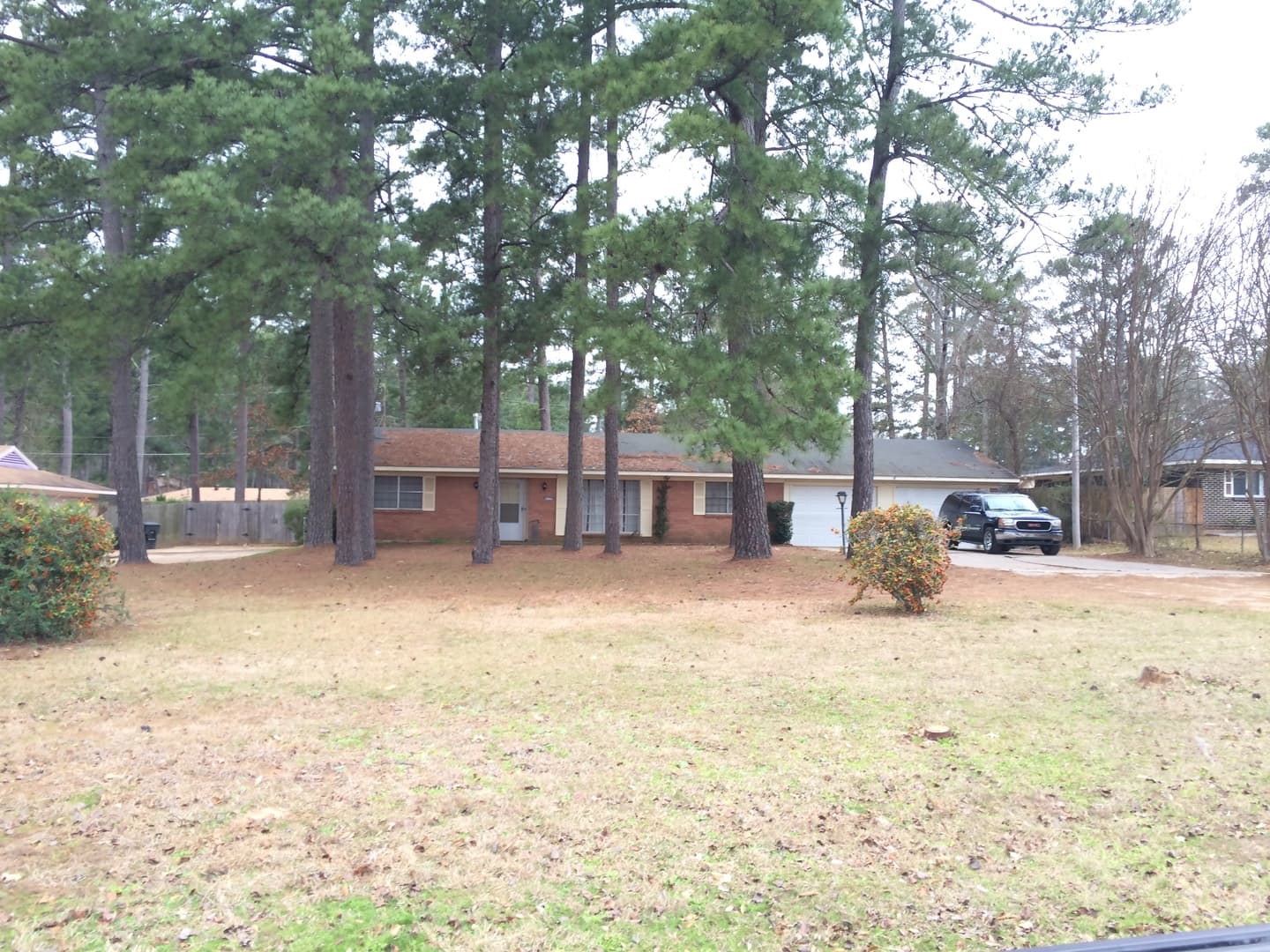 Shreveport House: 4152 Pines Road