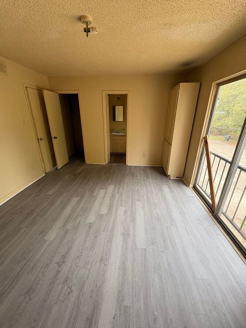 Shreveport Apartment: Herndon Apartments