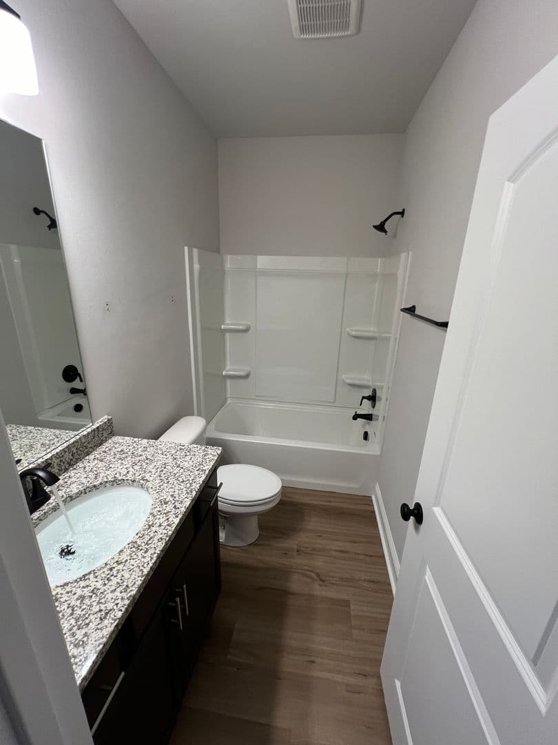 Bossier City House: 17 Venecia Ct