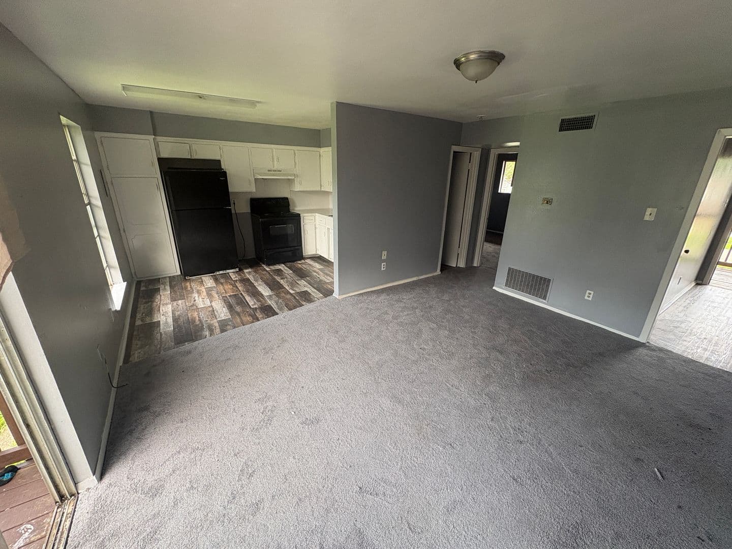 Shreveport Apartment: 105-106 E. Egan St.