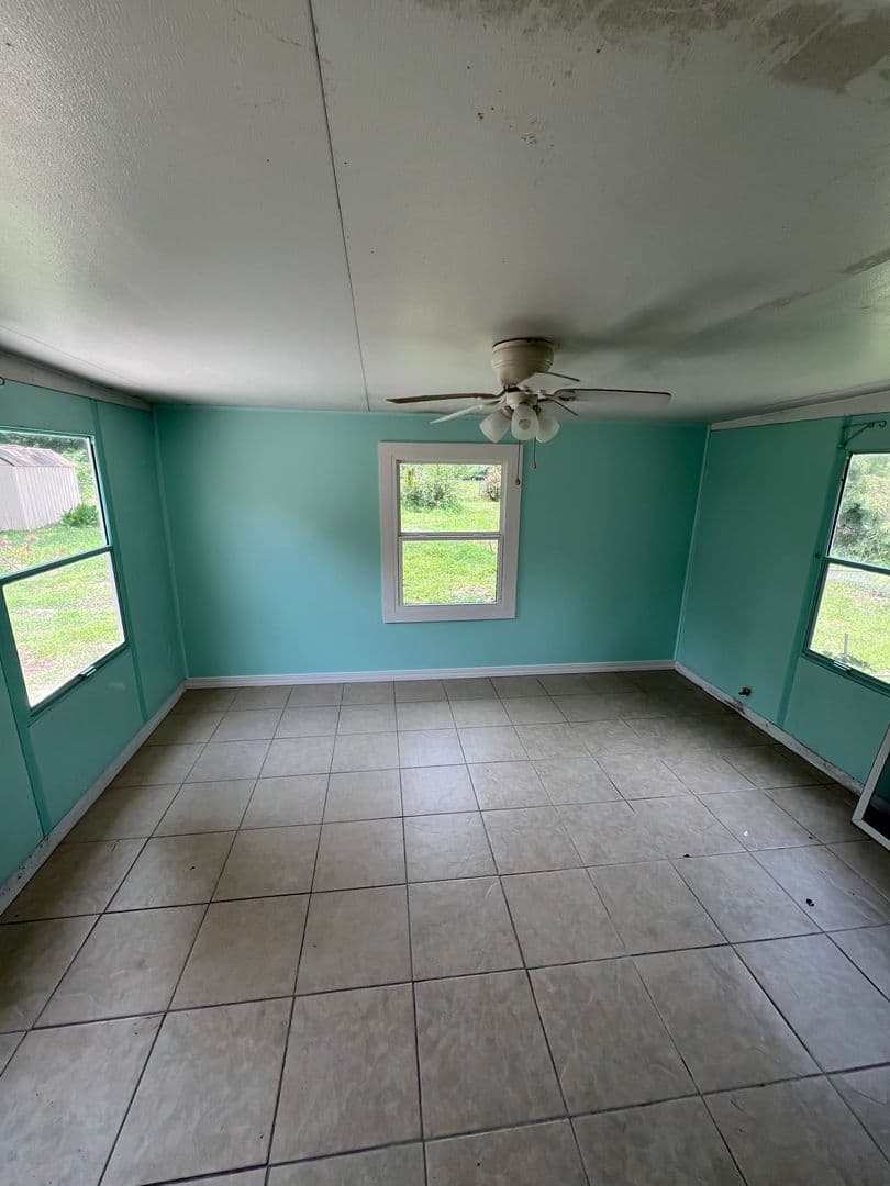 Shreveport House: 3229 Valley View Dr