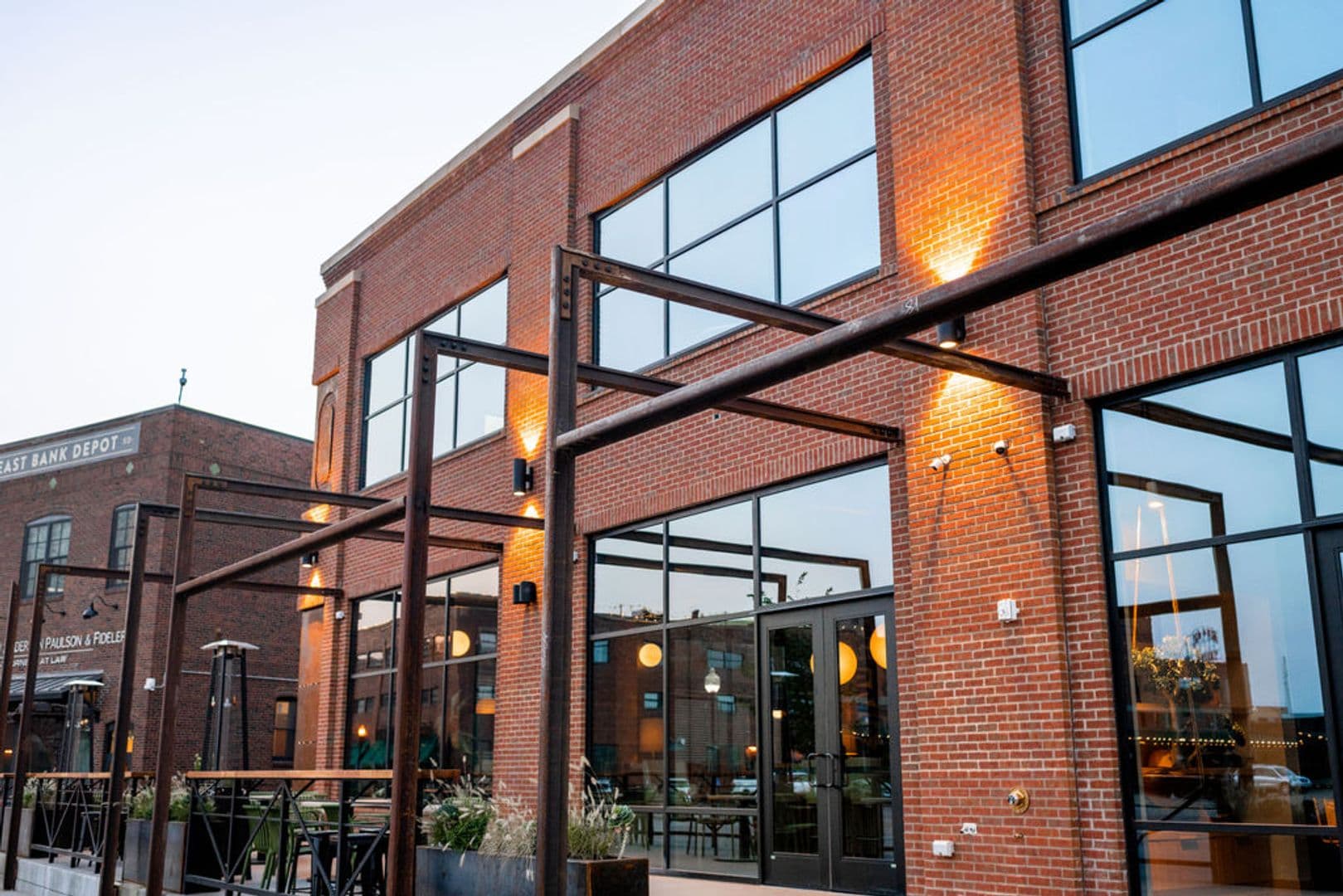 Sioux Falls Apartment: 440 E 8th St