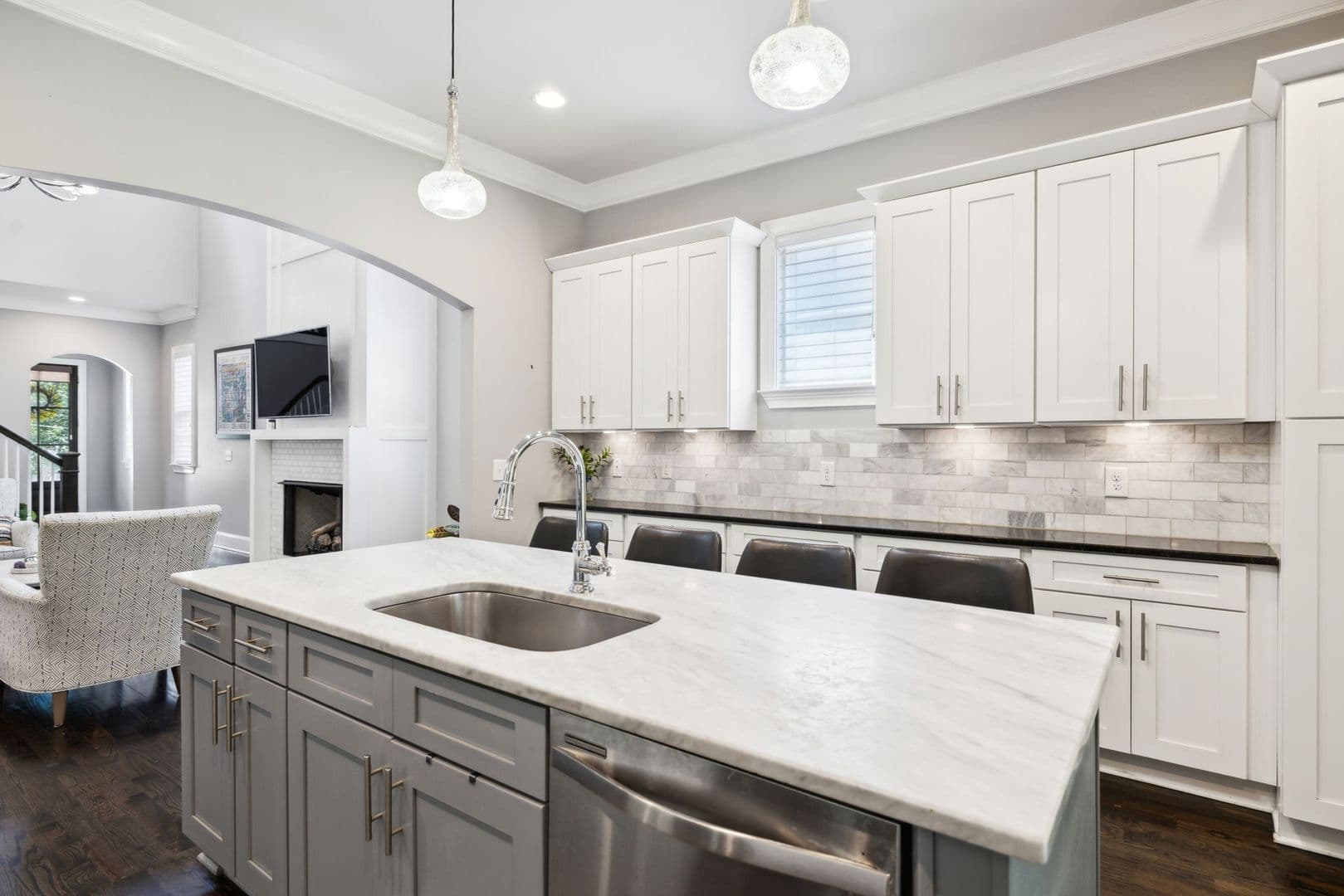 Nashville House: 3419B Amanda Ave.