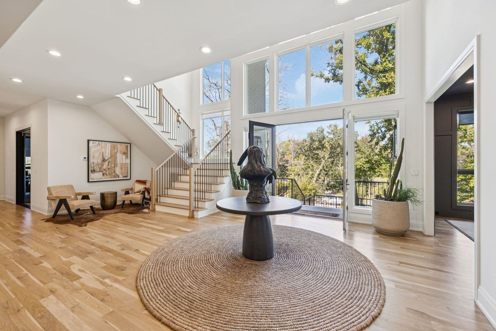 Nashville House: 1323 Harding Pl