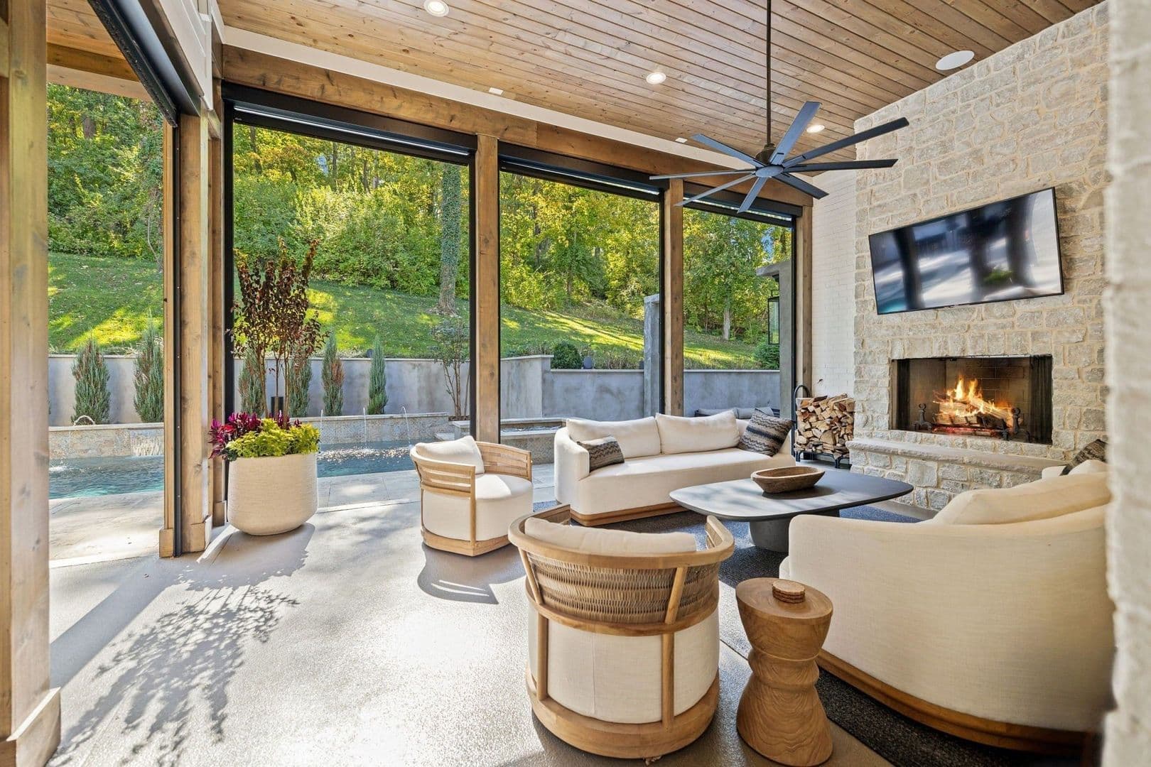 Nashville House: 1323 Harding Pl
