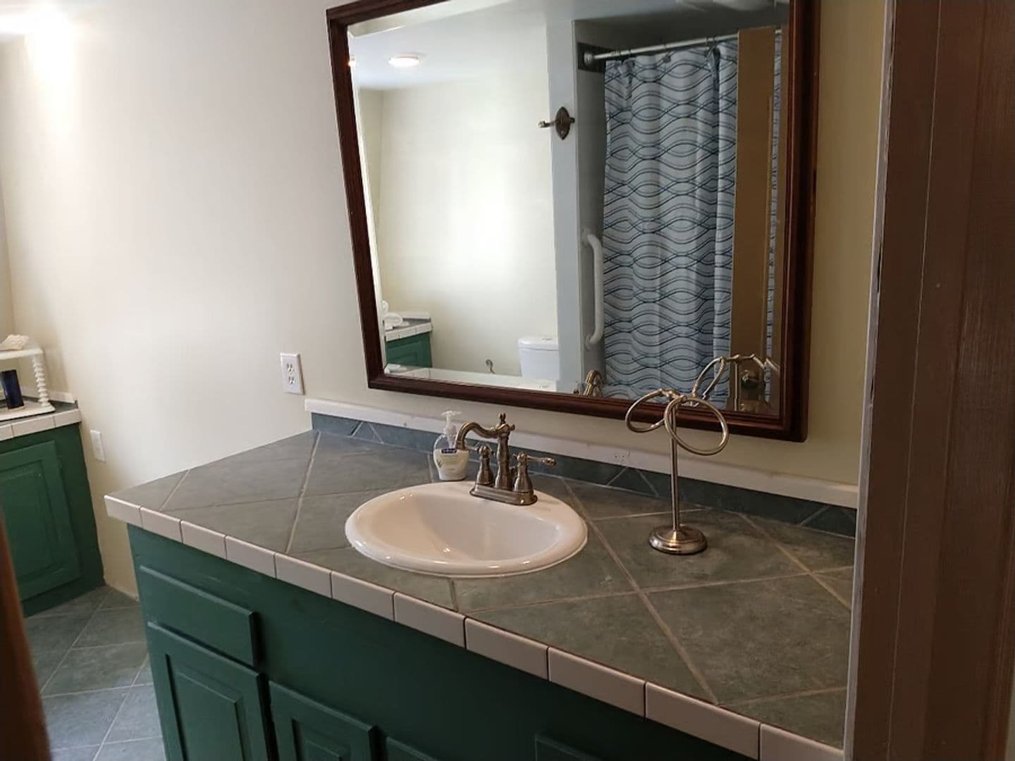 Orrington Apartment: 10 Loon Hollow