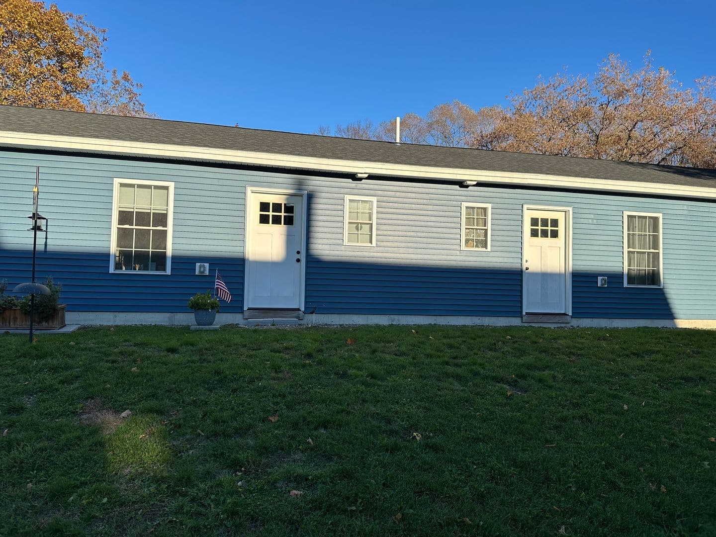 Bradley Apartment: 13 Pine Street