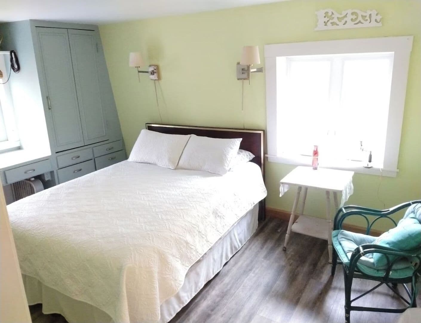 Orrington Apartment: 10 Loon Hollow
