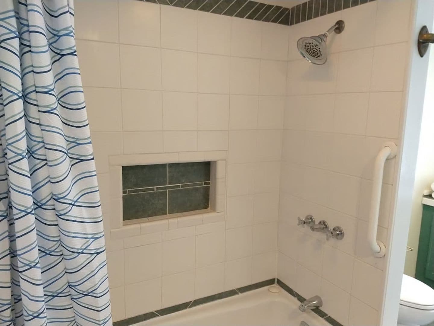 Orrington Apartment: 10 Loon Hollow