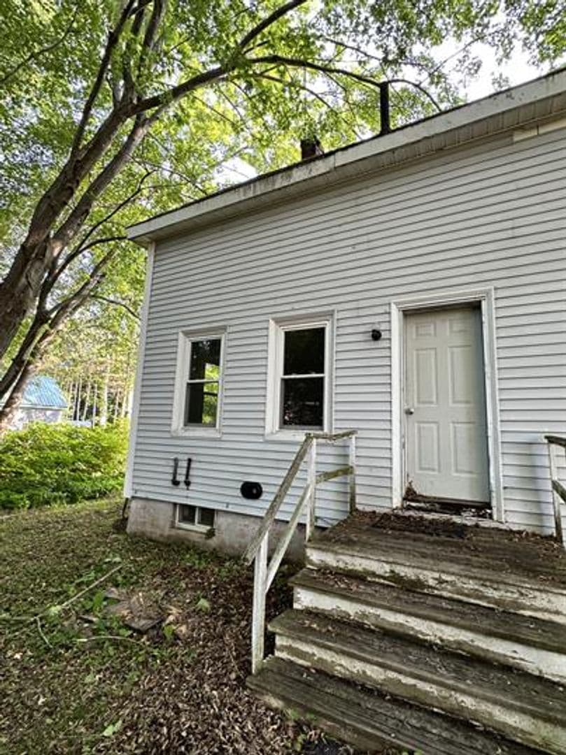 Orono Apartment: 10-12 Spruce Street